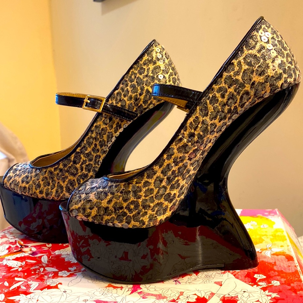 Exotic sequin leopard print platform heels